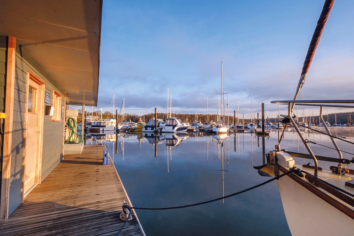 bucklers hard yacht brokerage