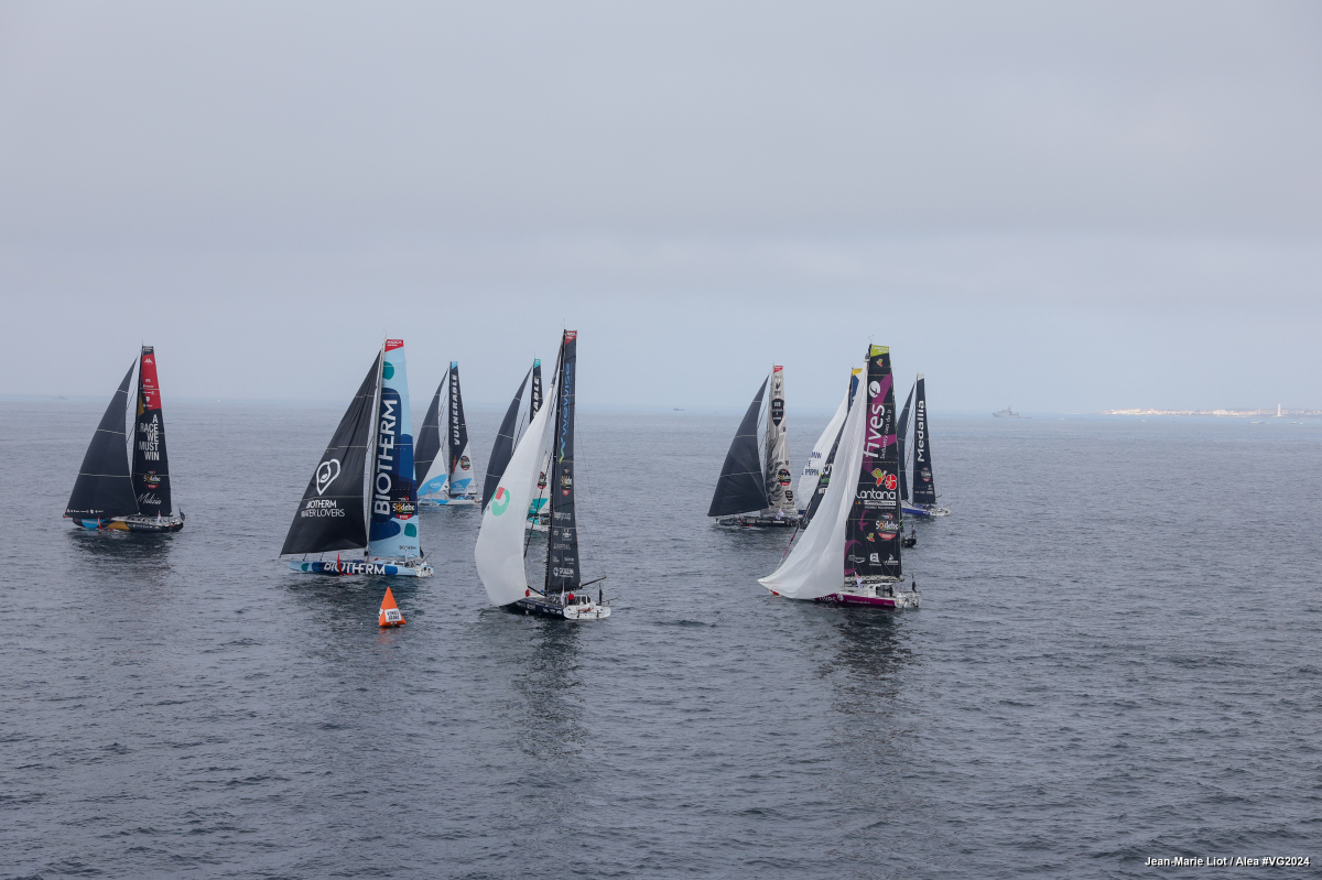 Tenth Vendée Globe enjoys gentle first hours as Kiwi Colman leads